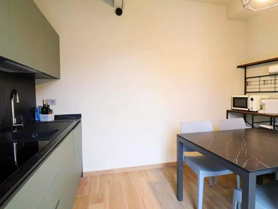 Immagine 23 di Palazzo in vendita  in Via Montà a Monforte D'alba