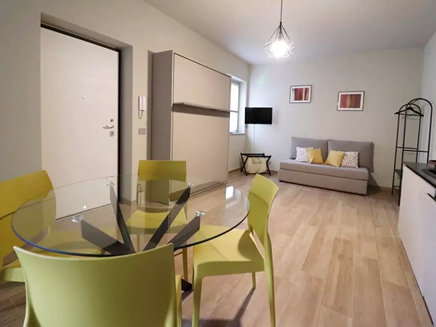 Immagine 28 di Palazzo in vendita  in Via Montà a Monforte D'alba