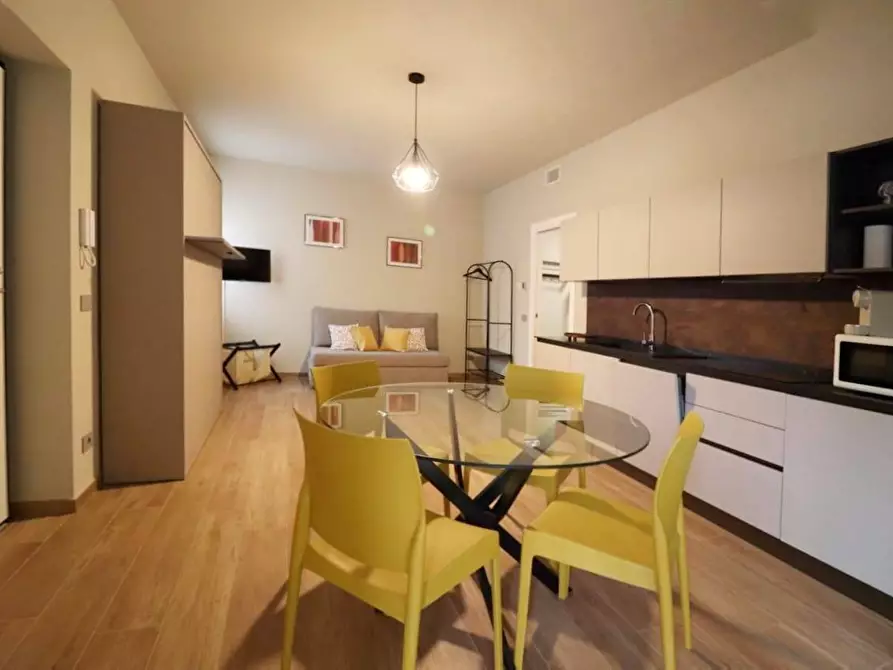 Immagine 31 di Palazzo in vendita  in Via Montà a Monforte D'alba