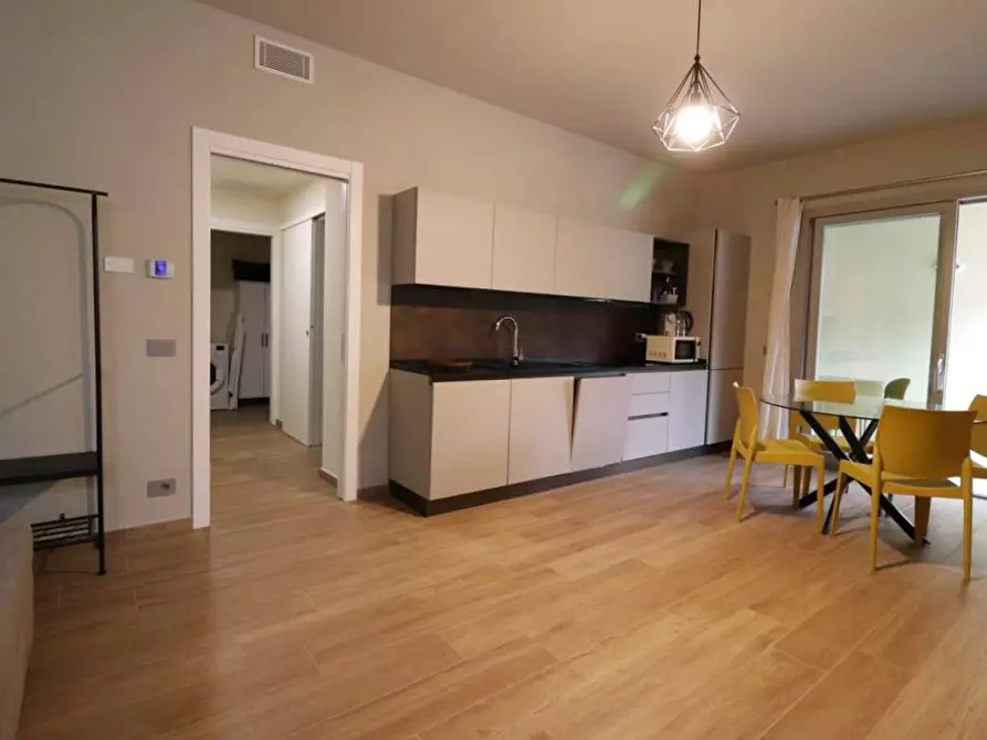 Immagine 34 di Palazzo in vendita  in Via Montà a Monforte D'alba