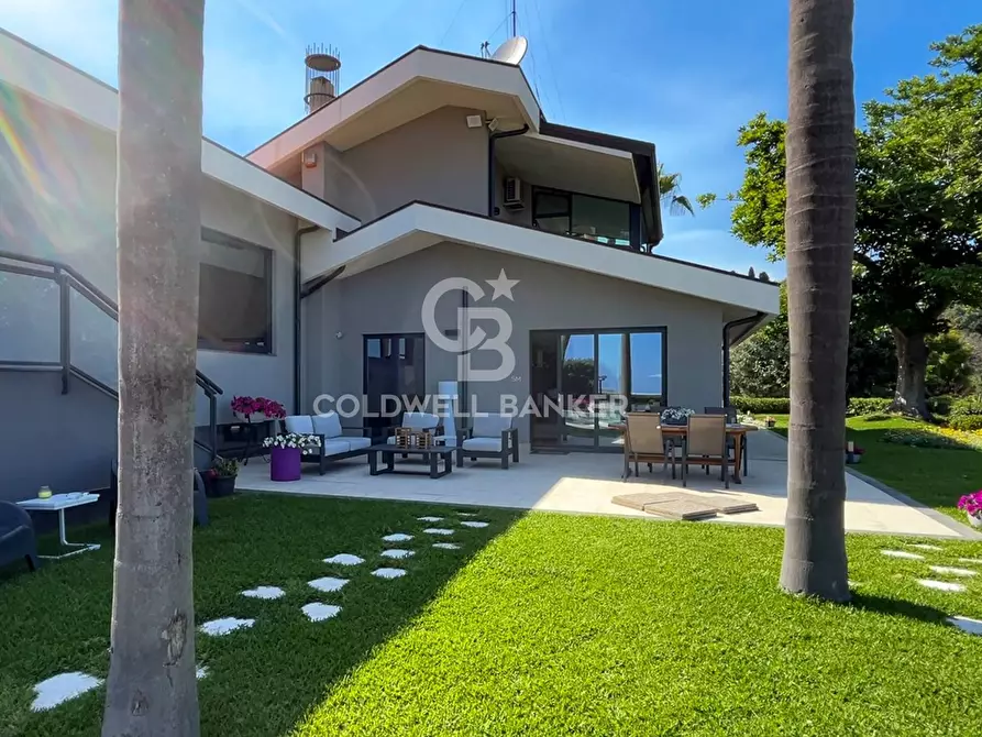 Immagine 3 di Villa in vendita  in via Pirandello 14 a San Gregorio Di Catania