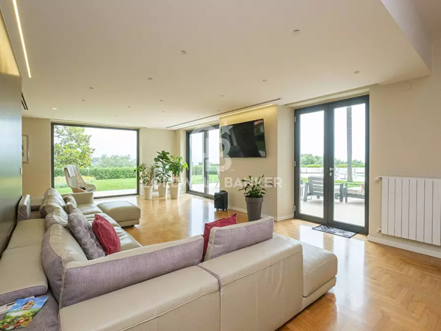 Immagine 13 di Villa in vendita  in via Pirandello 14 a San Gregorio Di Catania