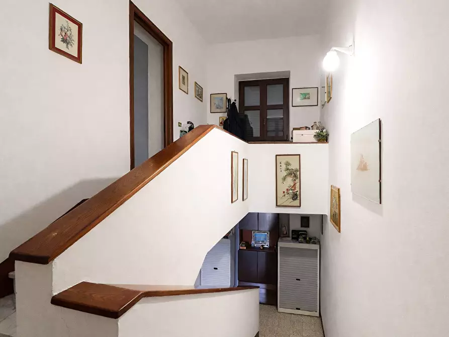 Immagine 30 di Villa in vendita  in Località riviera a Monforte D'alba