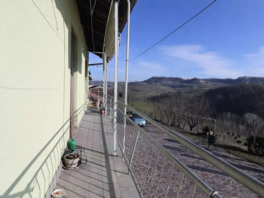 Immagine 34 di Villa in vendita  in Località riviera a Monforte D'alba