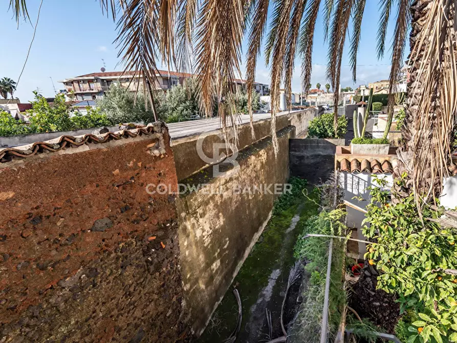 Immagine 36 di Casa indipendente in vendita  in Via Pomona 7 a Catania