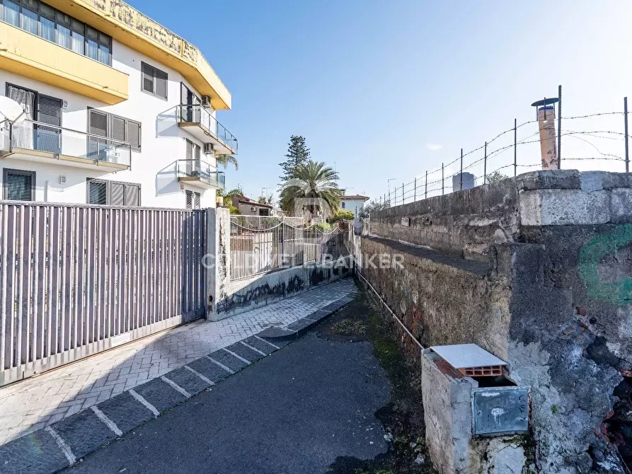 Immagine 42 di Casa indipendente in vendita  in Via Pomona 7 a Catania