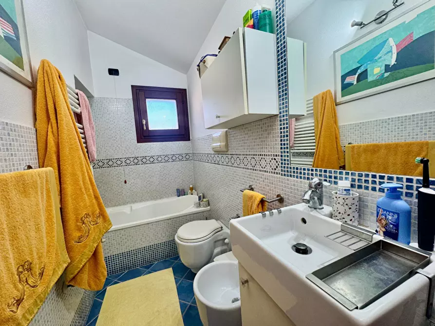 Immagine 16 di Casa indipendente in vendita  in Via Gran Sasso 45 a Olbia