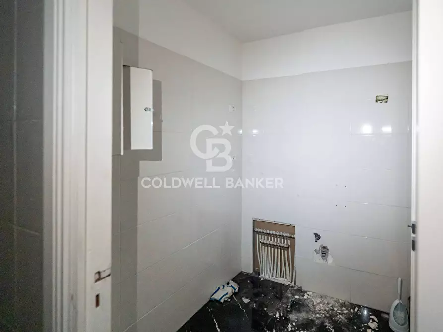 Immagine 9 di Locale commerciale in affitto  a Acireale