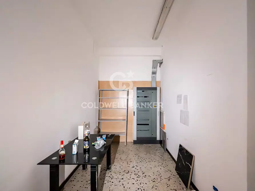 Immagine 15 di Locale commerciale in affitto  a Acireale