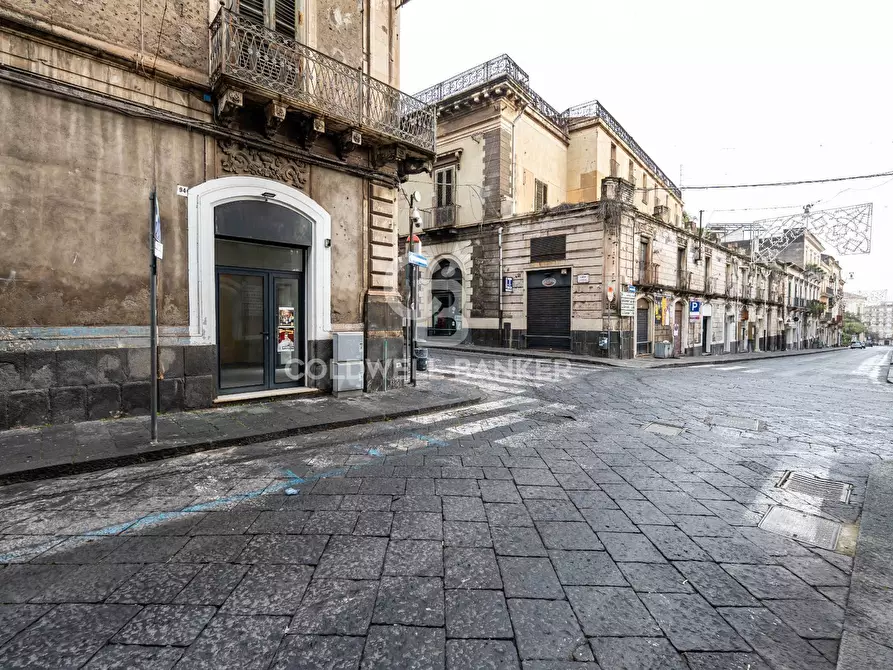 Immagine 3 di Locale commerciale in affitto  in Corso Savoia 85 a Acireale