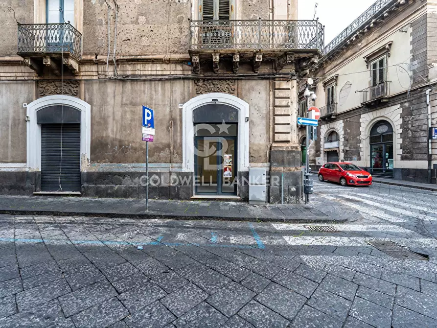 Immagine 4 di Locale commerciale in affitto  in Corso Savoia 85 a Acireale