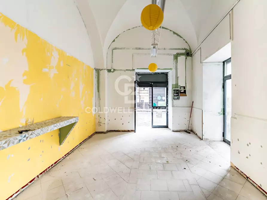 Immagine 8 di Locale commerciale in affitto  in Corso Savoia 85 a Acireale