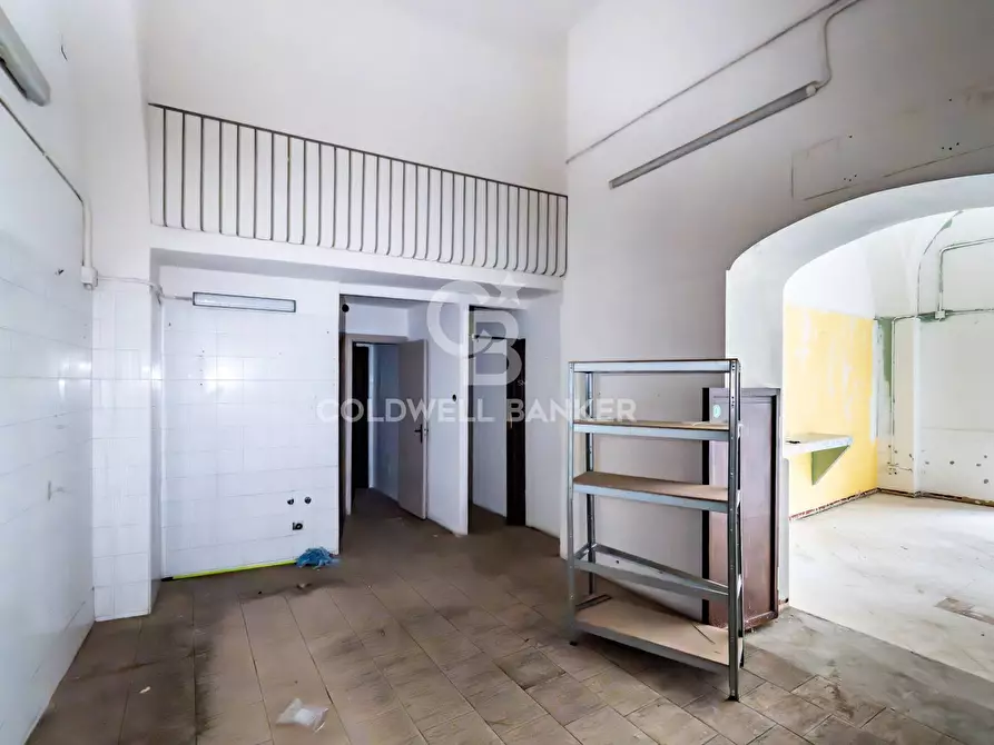 Immagine 9 di Locale commerciale in affitto  in Corso Savoia 85 a Acireale