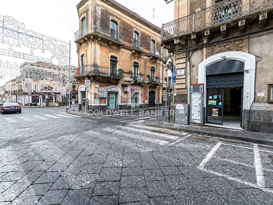 Immagine 18 di Locale commerciale in affitto  in Corso Savoia 85 a Acireale