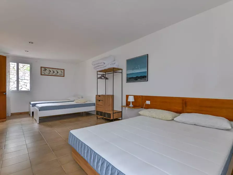 Immagine 21 di Villa in vendita  in Loc. Naregno a Capoliveri