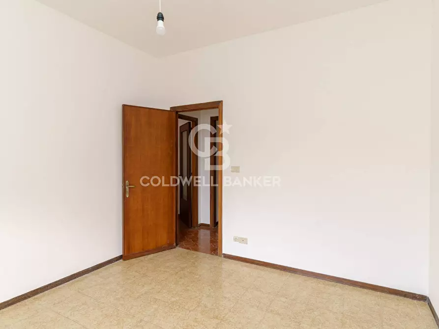 Immagine 11 di Appartamento in vendita  in via generale san marzano 1 a Gravina Di Catania