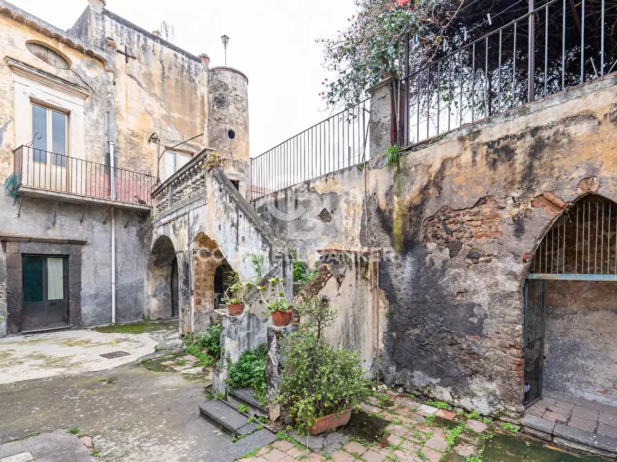 casa indipendente in vendita ad Acireale in zona Centro Storico