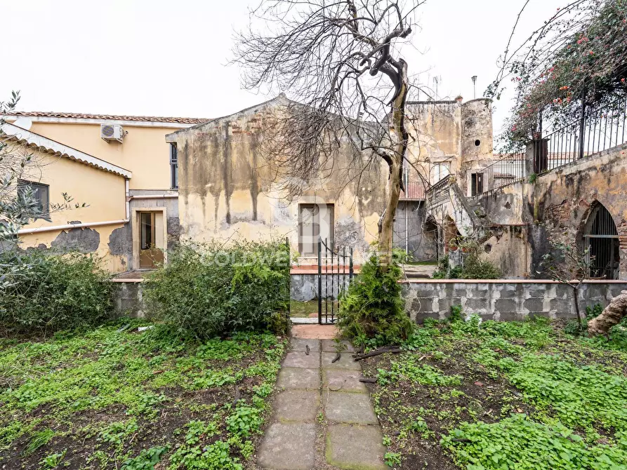 Immagine 2 di Villa in vendita  in via Carpinati 82 a Acireale