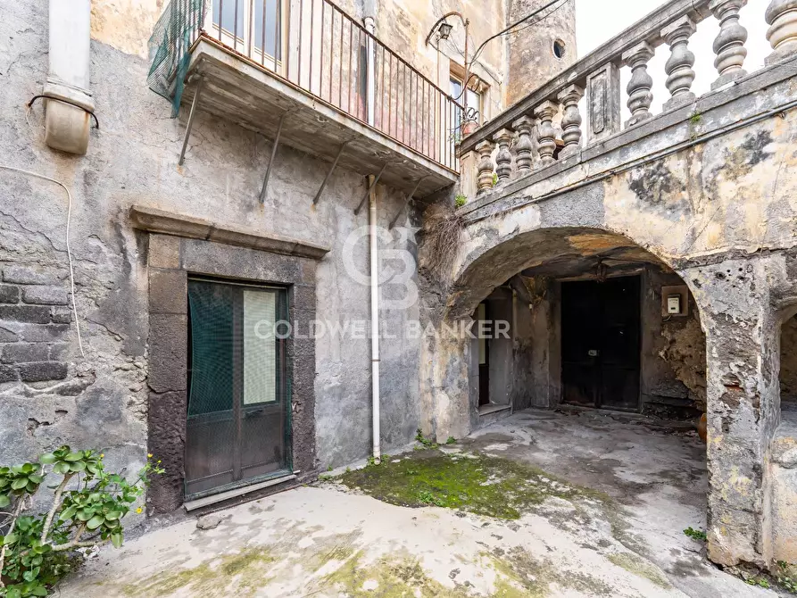 Immagine 7 di Villa in vendita  in via Carpinati 82 a Acireale