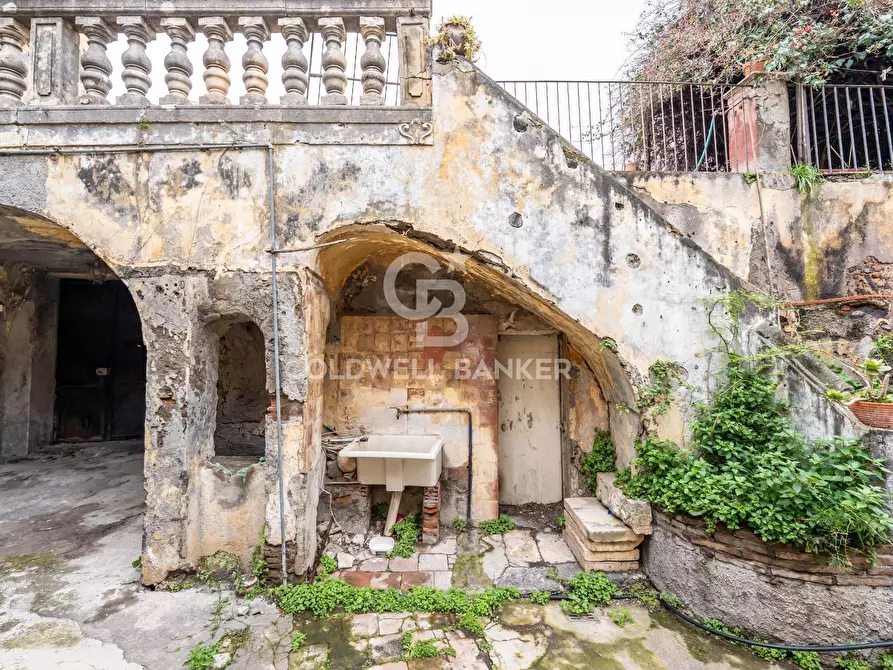 Immagine 8 di Villa in vendita  in via Carpinati 82 a Acireale