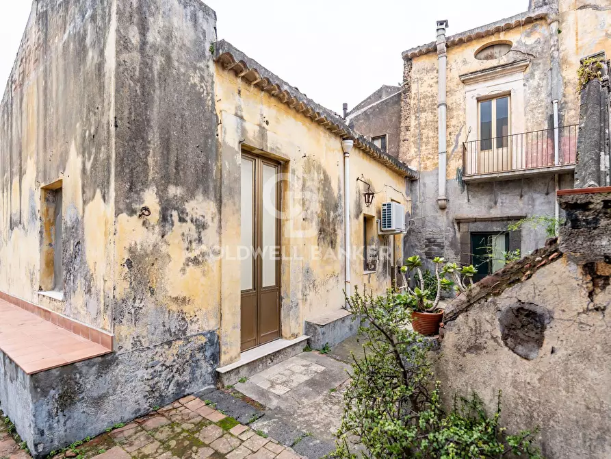 Immagine 10 di Villa in vendita  in via Carpinati 82 a Acireale