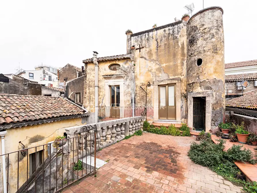 Immagine 19 di Villa in vendita  in via Carpinati 82 a Acireale