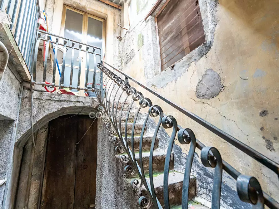 Immagine 38 di Villa in vendita  in via Carpinati 82 a Acireale