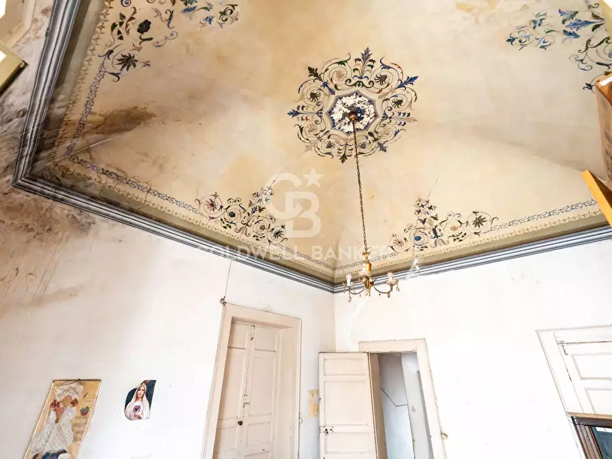 Immagine 40 di Villa in vendita  in via Carpinati 82 a Acireale