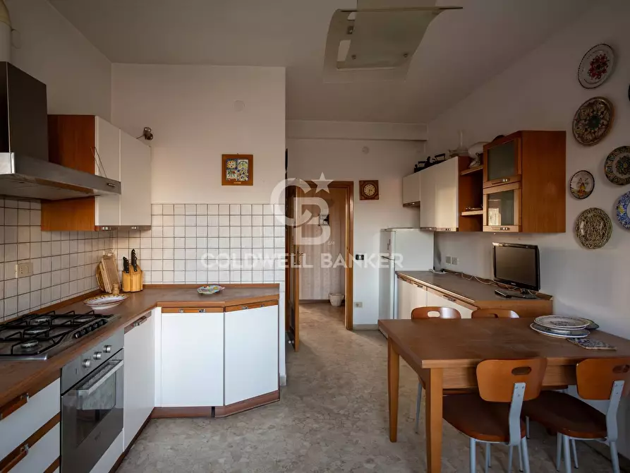 Immagine 13 di Appartamento in vendita  in via manin 40 a Venezia