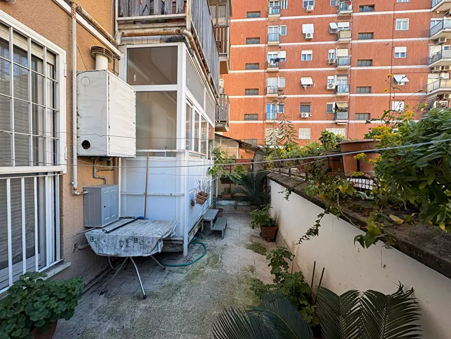 Immagine 35 di Appartamento in vendita  in Via Roberto Malatesta 231 a Roma