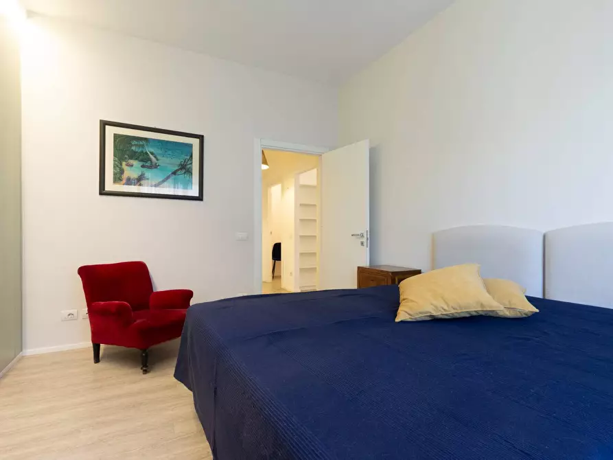 Immagine 9 di Appartamento in vendita  in Via Alfredo Panzini 48 a Roma