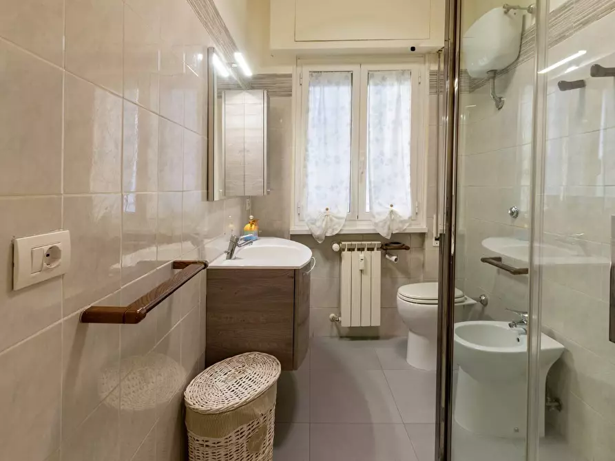 Immagine 14 di Appartamento in vendita  in Via Alfredo Panzini 48 a Roma