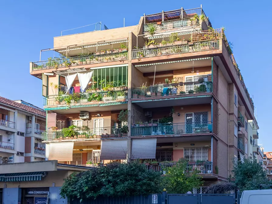 Immagine 23 di Appartamento in vendita  in Via Alfredo Panzini 48 a Roma