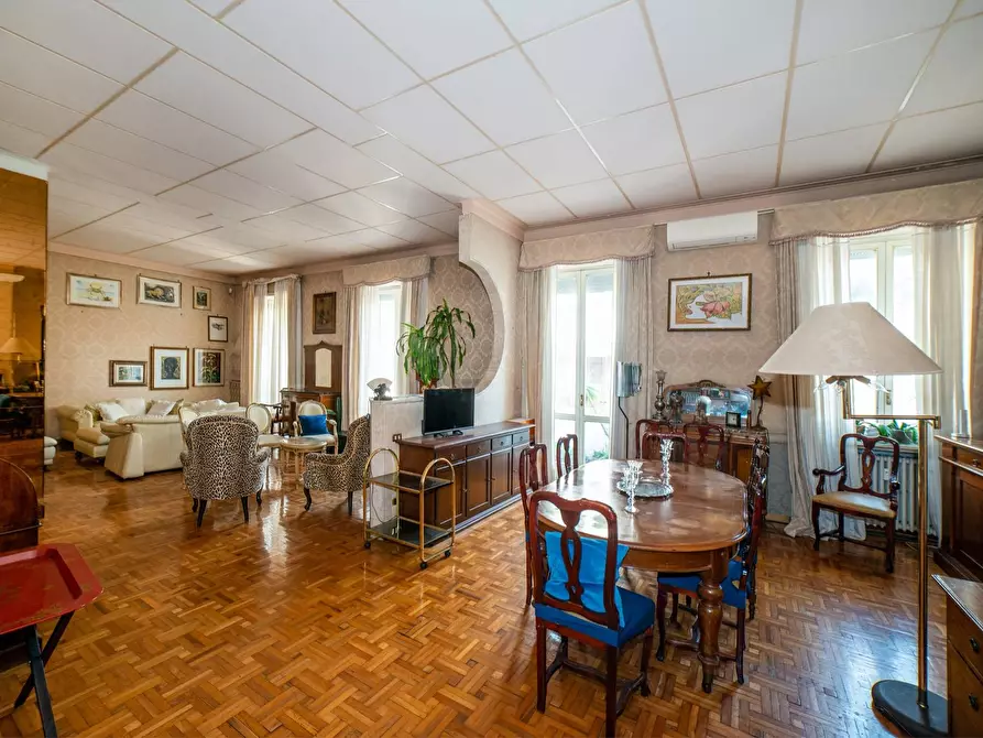 Immagine 18 di Appartamento in vendita  in Via Dei Monti Parioli 48 a Roma