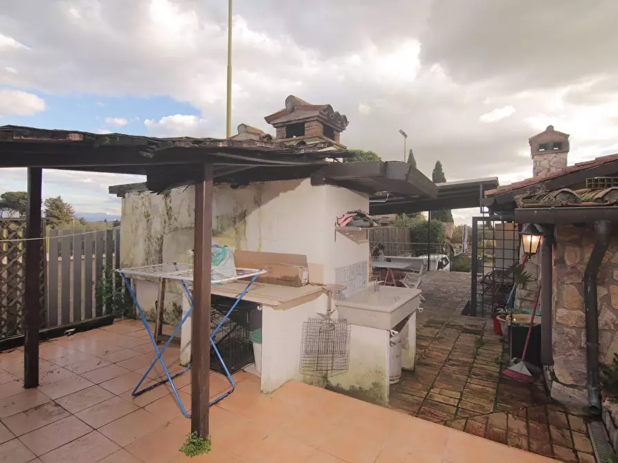 Immagine 27 di Villa in vendita  in via Feruccio Fratini 1 a Sacrofano