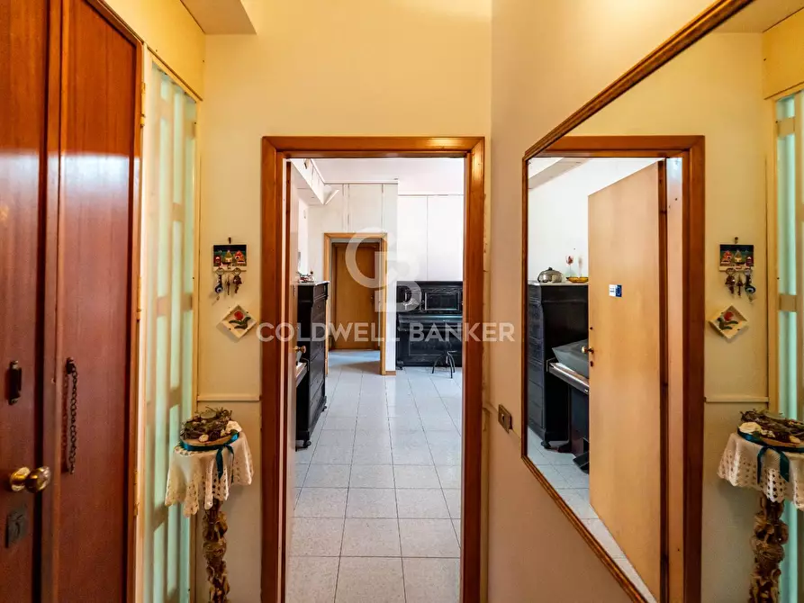 Immagine 2 di Appartamento in vendita  in VIA ROMA 32 a Camporotondo Etneo