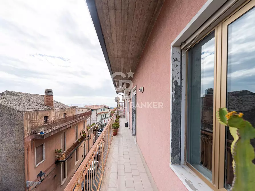 Immagine 14 di Appartamento in vendita  in VIA ROMA 32 a Camporotondo Etneo