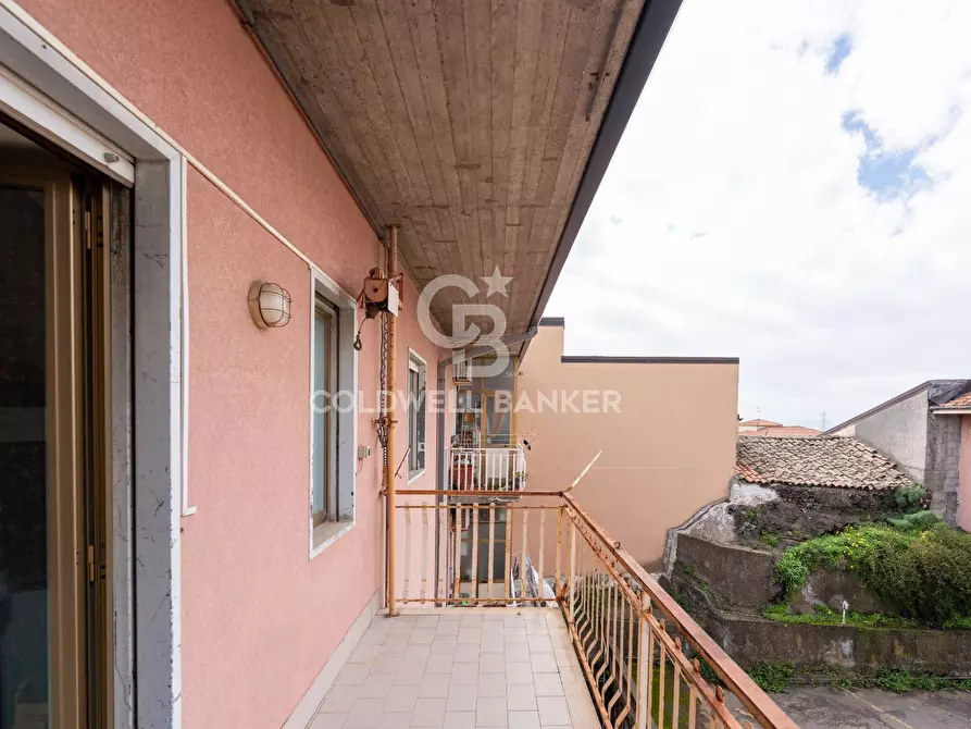 Immagine 15 di Appartamento in vendita  in VIA ROMA 32 a Camporotondo Etneo