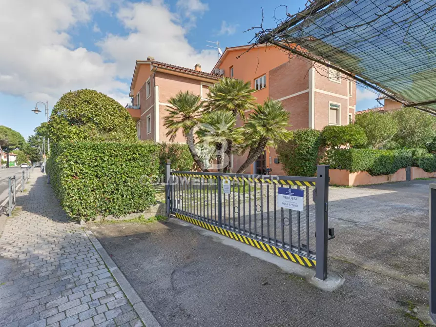 Immagine 24 di Appartamento in vendita  in Via per Portoferraio a Campo Nell'elba