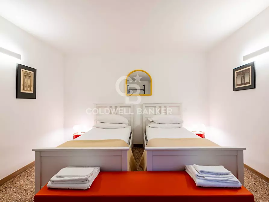 Immagine 1 di Appartamento in vendita  in Castello a Venezia