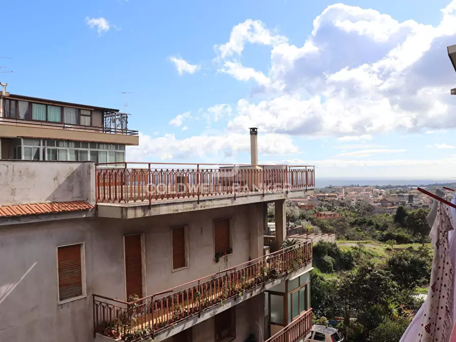 Immagine 14 di Appartamento in vendita  in via Sciarelle 87 a Acireale