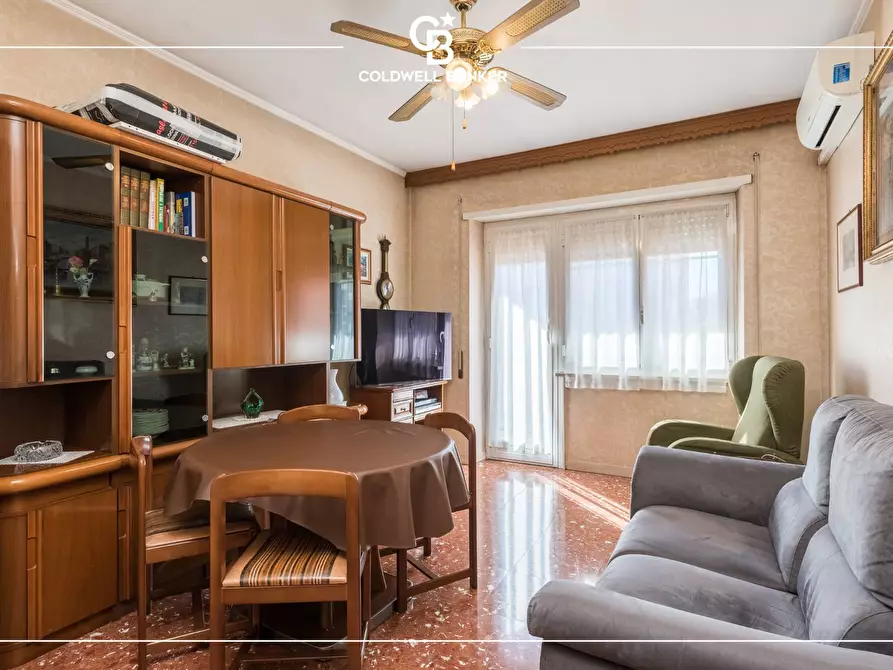 Immagine 3 di Appartamento in vendita  in Via Tuscolana 851 a Roma