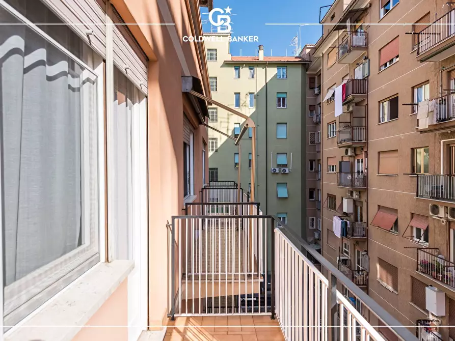 Immagine 22 di Appartamento in vendita  in Via Tuscolana 851 a Roma