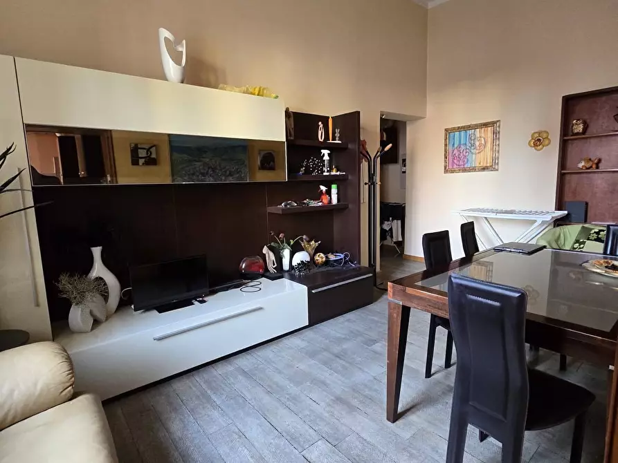 Immagine 5 di Appartamento in vendita  in via appia nuova 400 a Roma