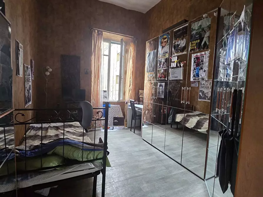 Immagine 15 di Appartamento in vendita  in via appia nuova 400 a Roma
