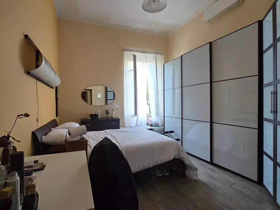 Immagine 10 di Appartamento in vendita  in via appia nuova 400 a Roma