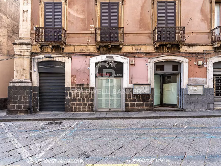 Immagine 1 di Negozio in affitto  in Corso Savoia 39 a Acireale