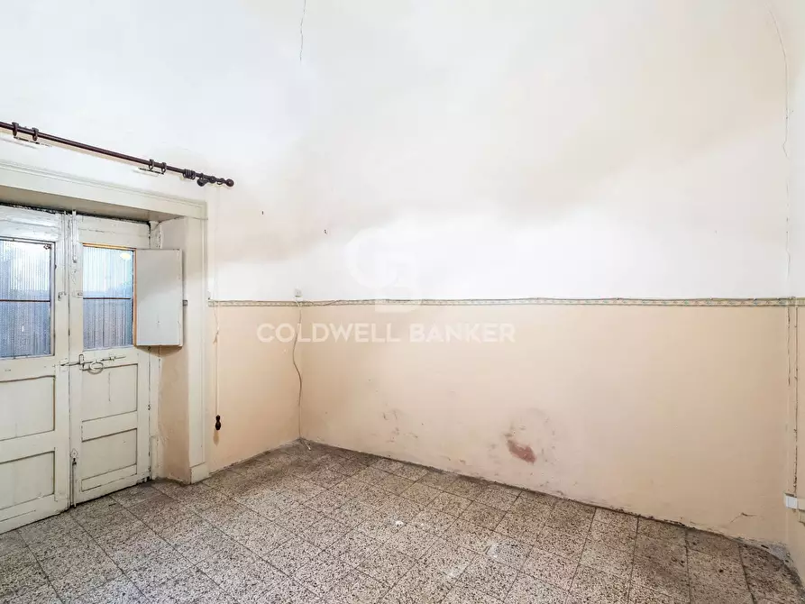 Immagine 12 di Villa in vendita  in Via Ospedale 4/6 a Aci Catena