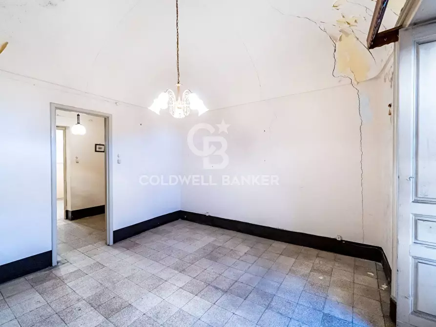 Immagine 23 di Villa in vendita  in Via Ospedale 4/6 a Aci Catena