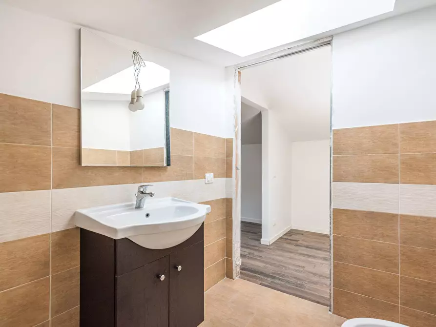 Immagine 12 di Appartamento in vendita  in Via Palaverta 69 a Marino